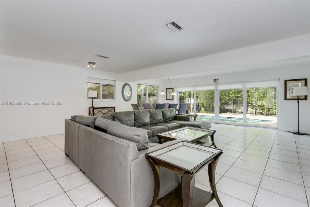 906 N 13th Ave, Hollywood, Florida 33019, Stati Uniti