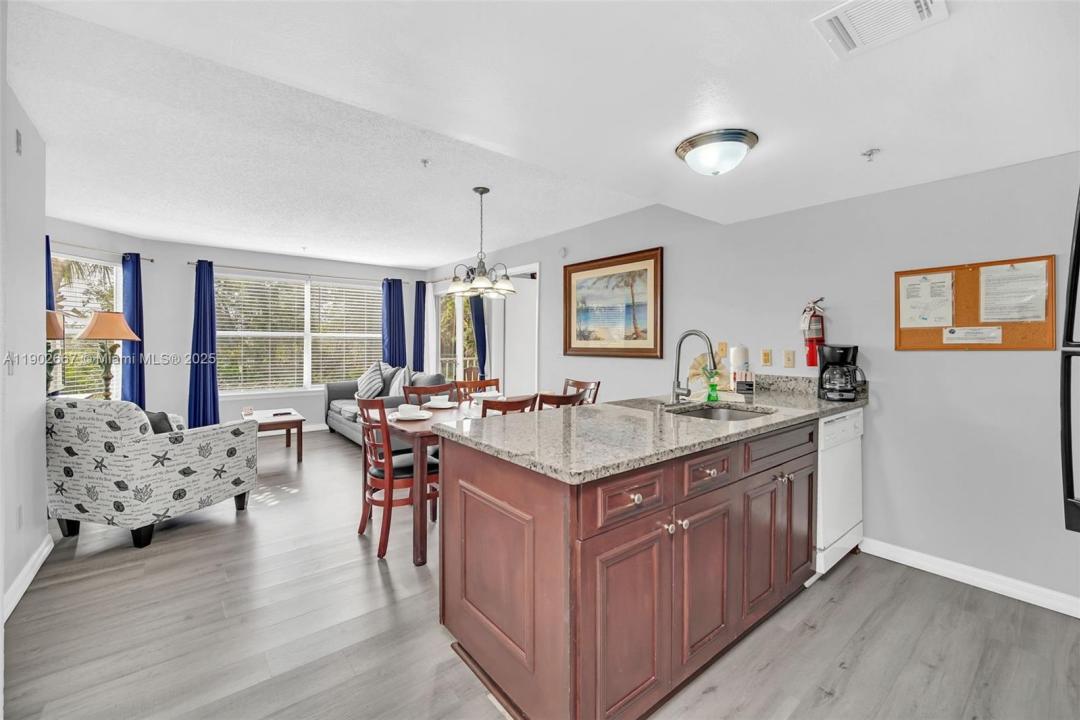 6324 Parc Corniche Drive 1214, Orlando, Florida 32821, Estados Unidos