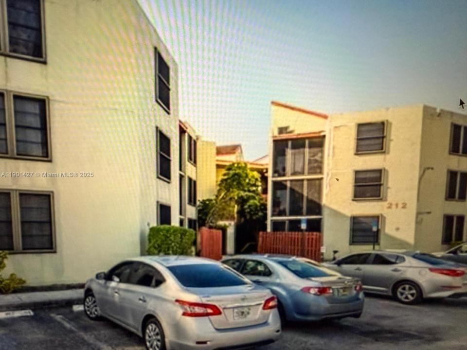 212 Lake Pointe Dr 211, Oakland Park, Флорида 33309, Соединенные Штаты