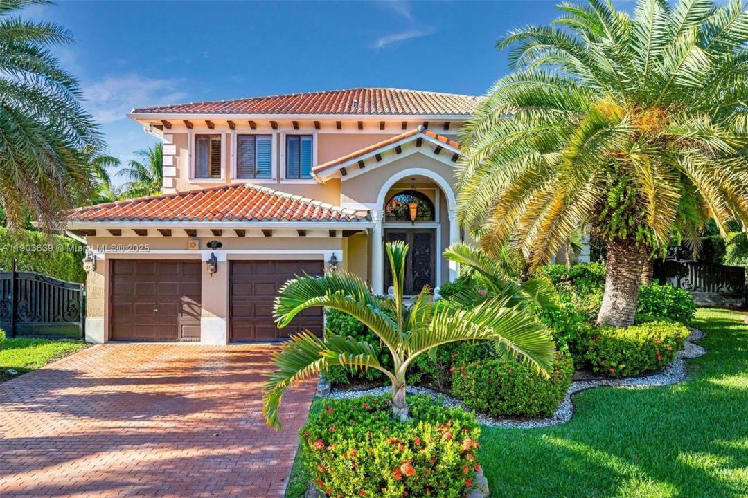 7587 SW 189th St, Cutler Bay, Florida 33157