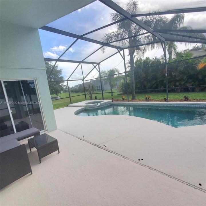 2505 Hybrid Ct, Kissimmee, Florida 34758, Estados Unidos