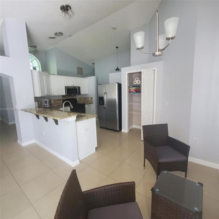 2505 Hybrid Ct, Kissimmee, Florida 34758, Estados Unidos