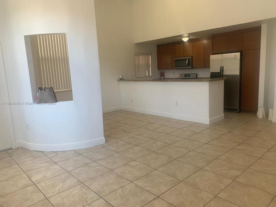 2577 NE 184th Ter 0, North Miami Beach, Floride 33160, États-Unis
