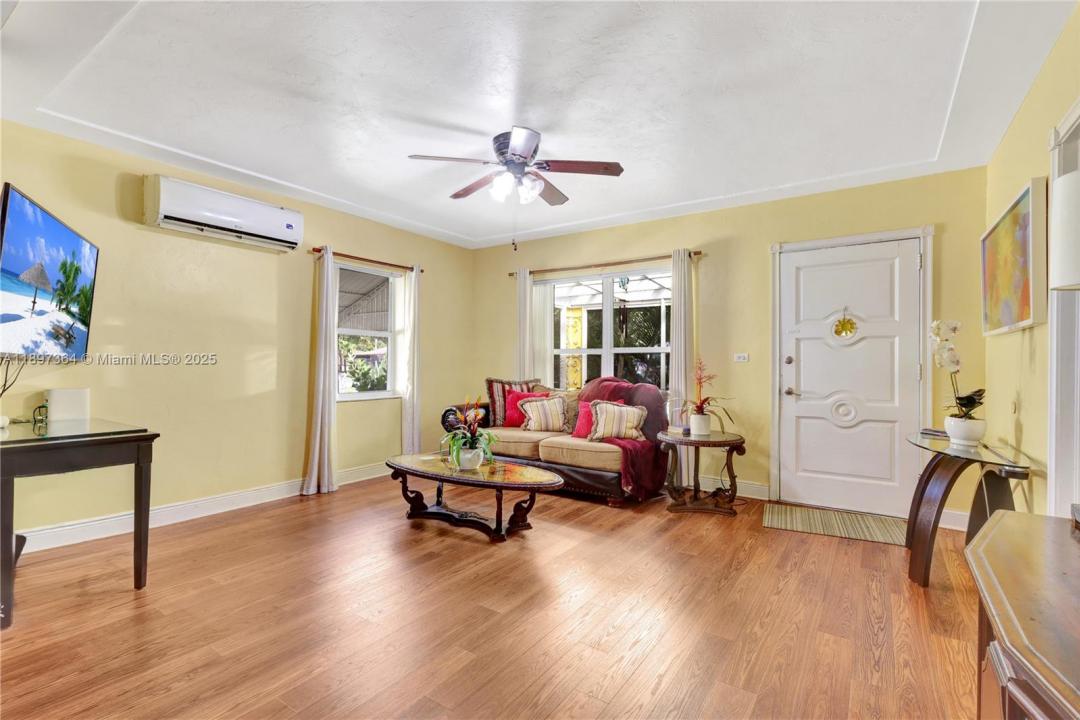 1140 NW 127th St, North Miami, Florida 33168