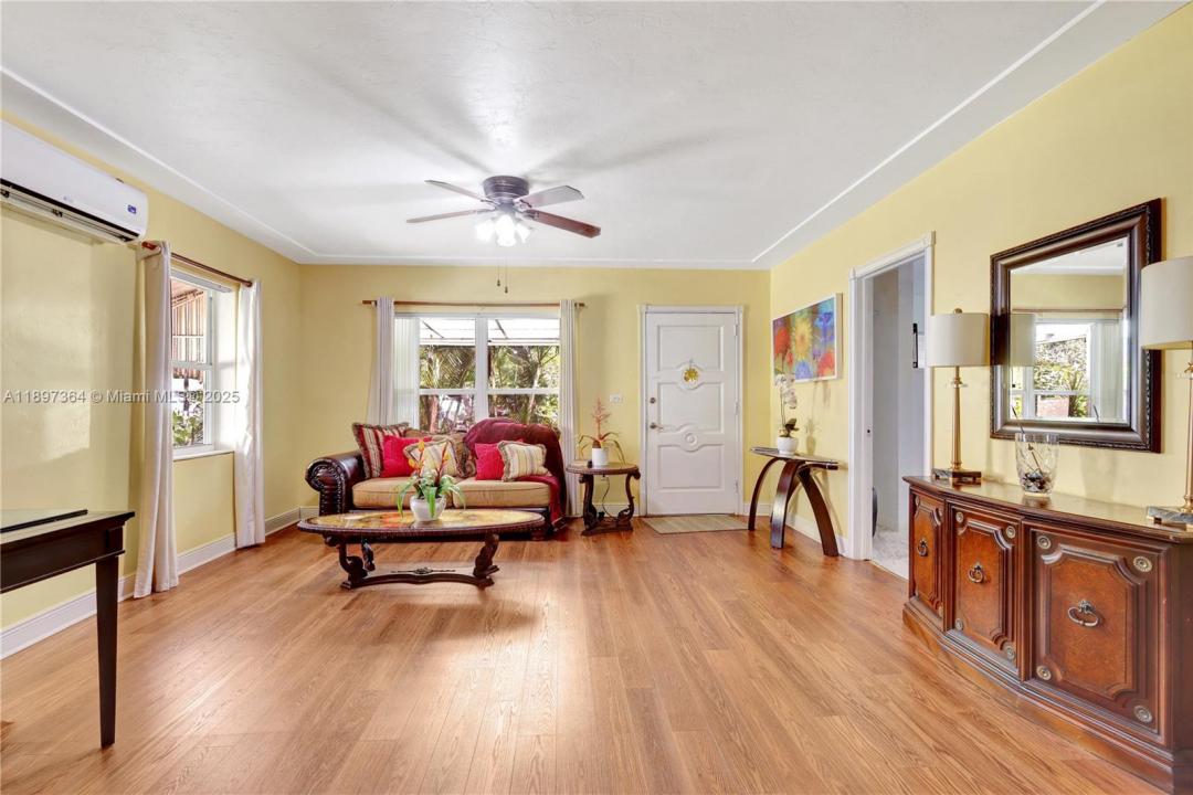 1140 NW 127th St, North Miami, Florida 33168