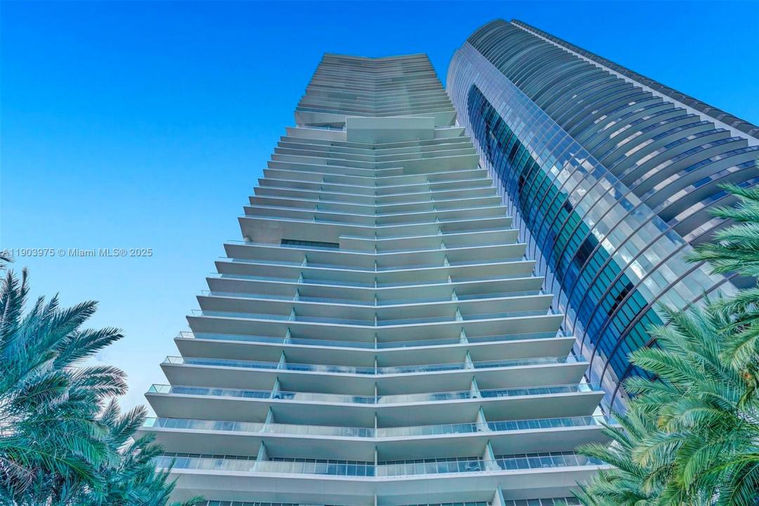 18501 Collins Ave 1902, Sunny Isles Beach, Florida 33160