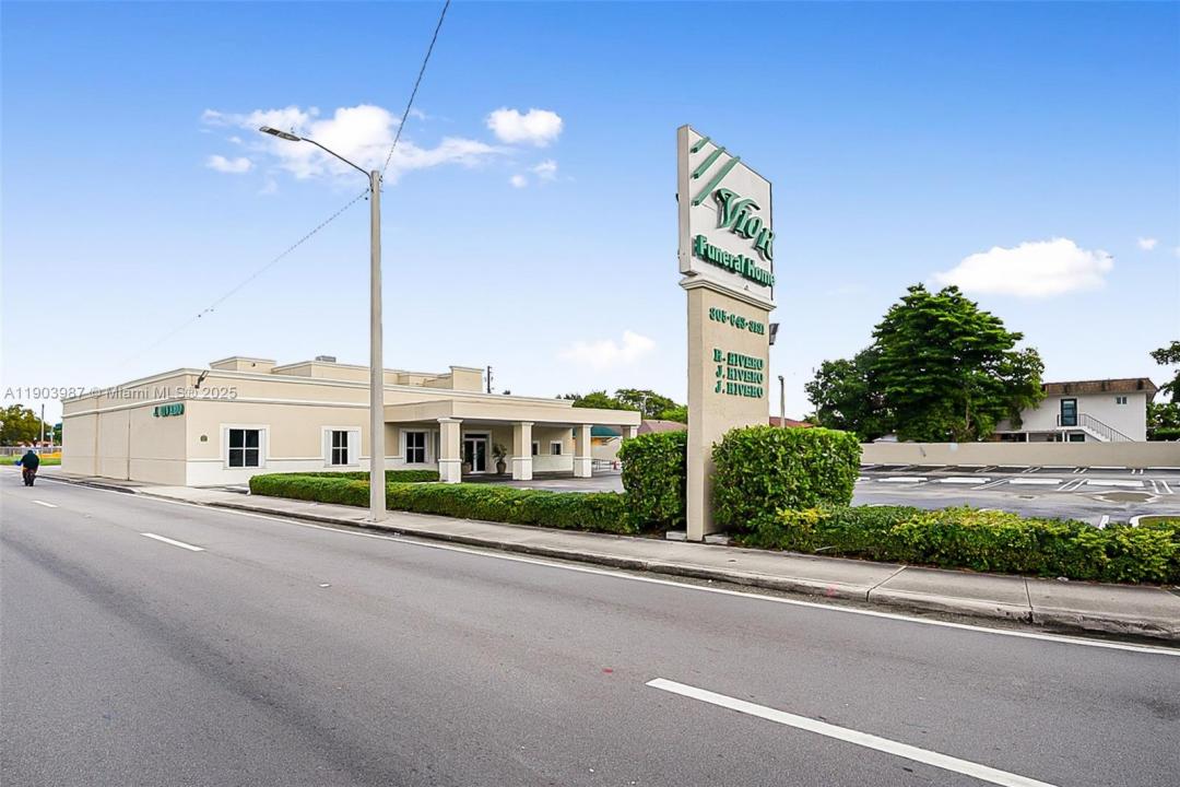 291 NW 37th Ave, Miami, Floryda 33125, USA