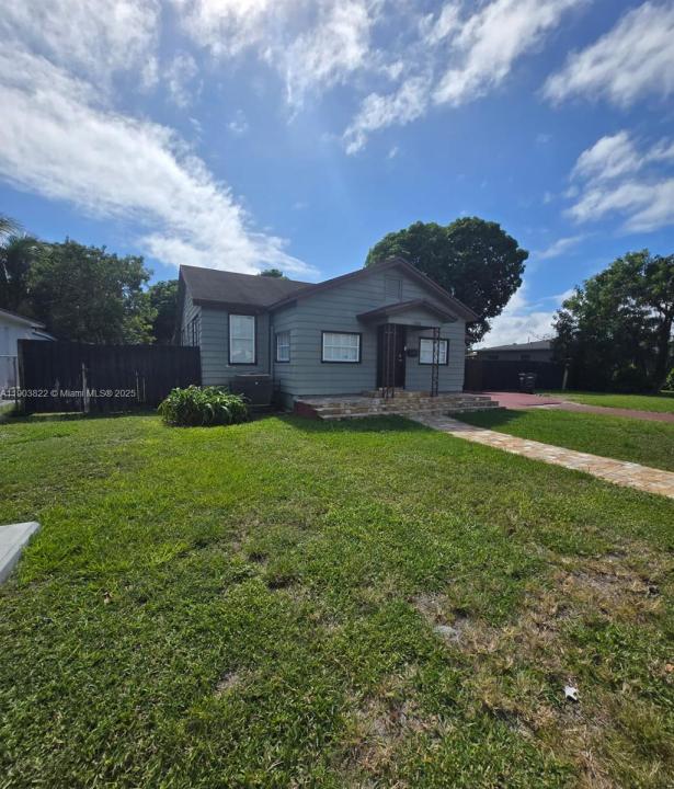 2420 Jackson St H, Hollywood, فلوريدا 33020, الولايات المتحدة