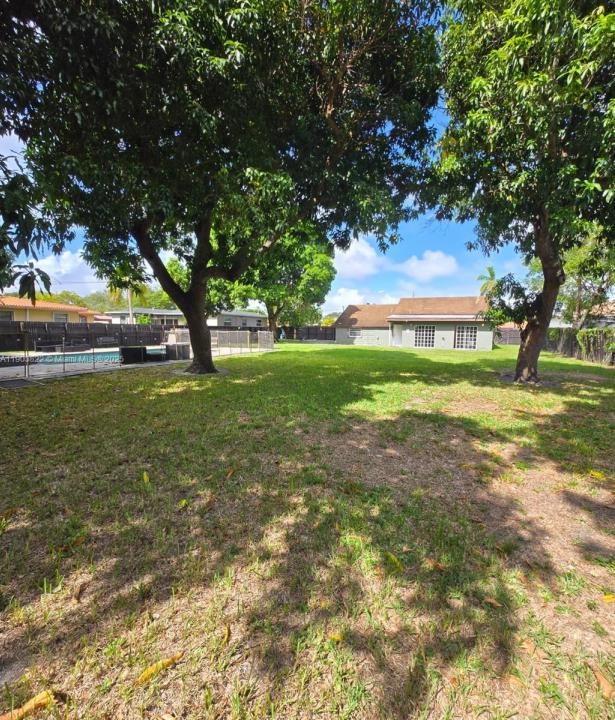 2420 Jackson St H, Hollywood, فلوريدا 33020, الولايات المتحدة