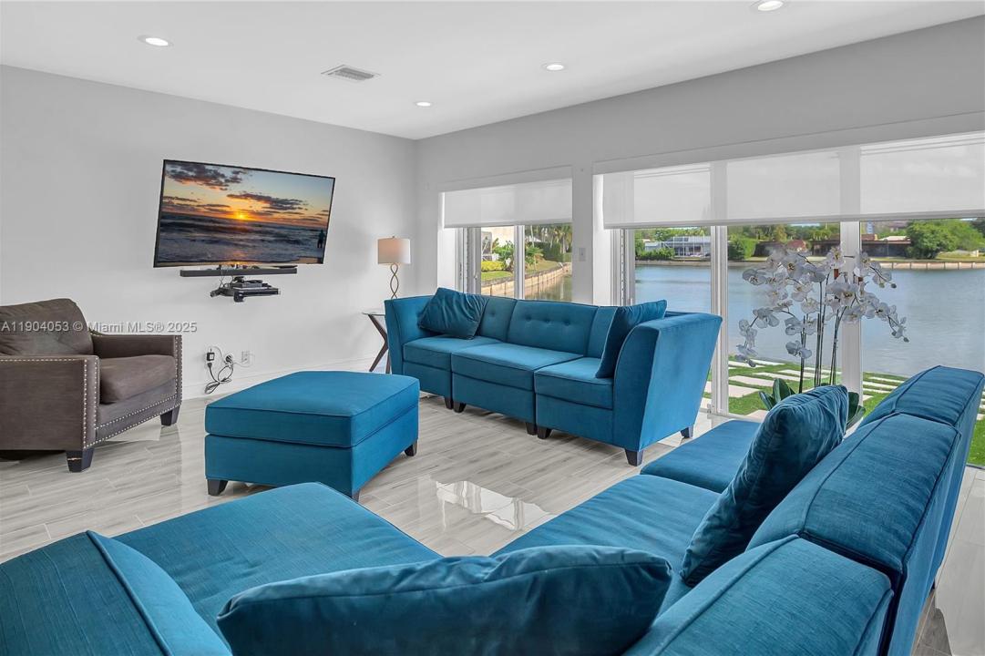 5602 White Cedar Ln, Tamarac, Florida 33319, Amerika Birleşik Devletleri