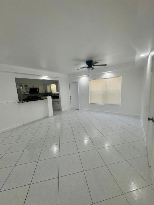 15211 NE 10th Ave, North Miami Beach, Floride 33162, États-Unis