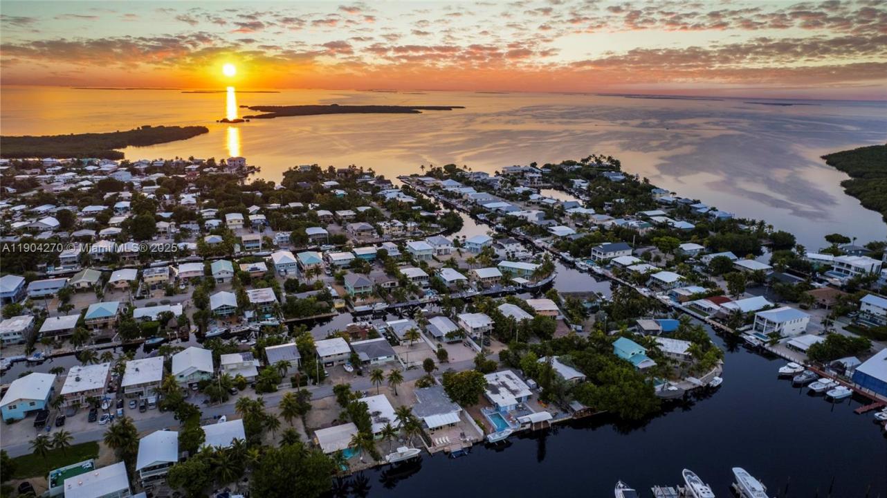 132 E Gardenia St, Tavernier, Floride 33070, États-Unis