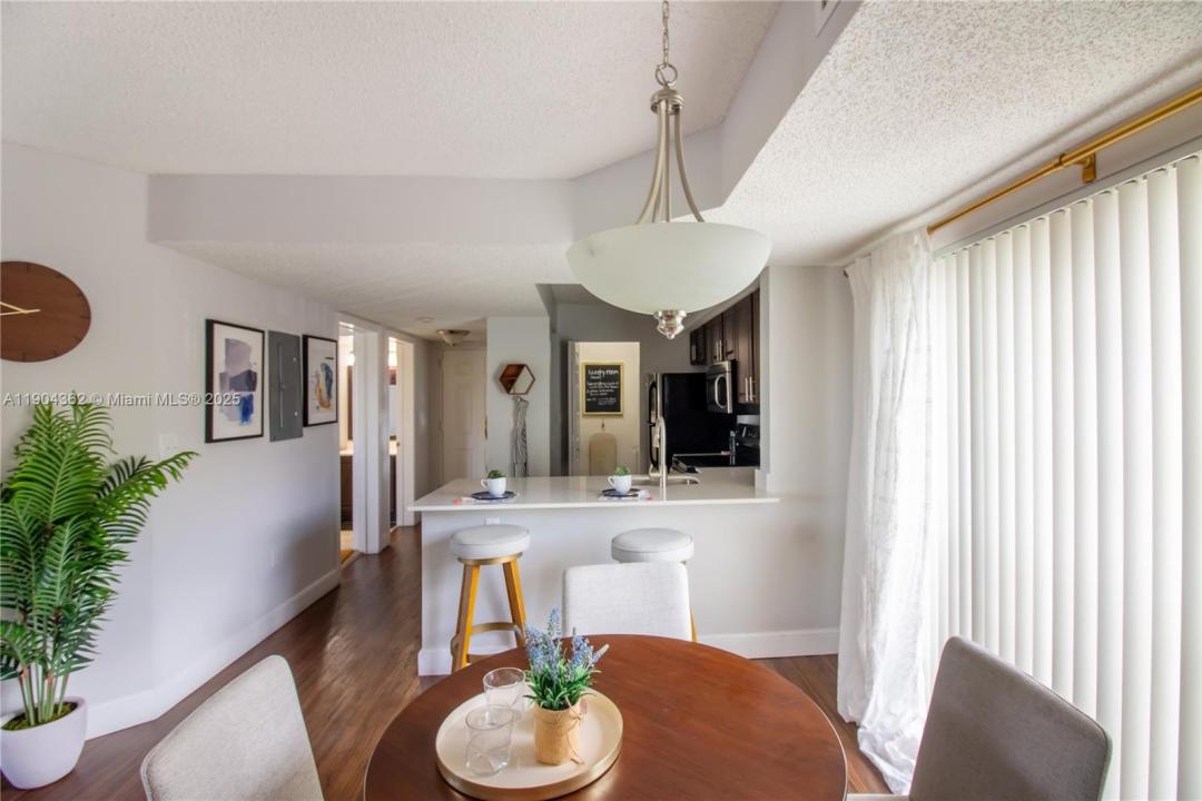 17200 NW 64th Ave 22-110, Miami Lakes, フロリダ 33015, アメリカ合衆国