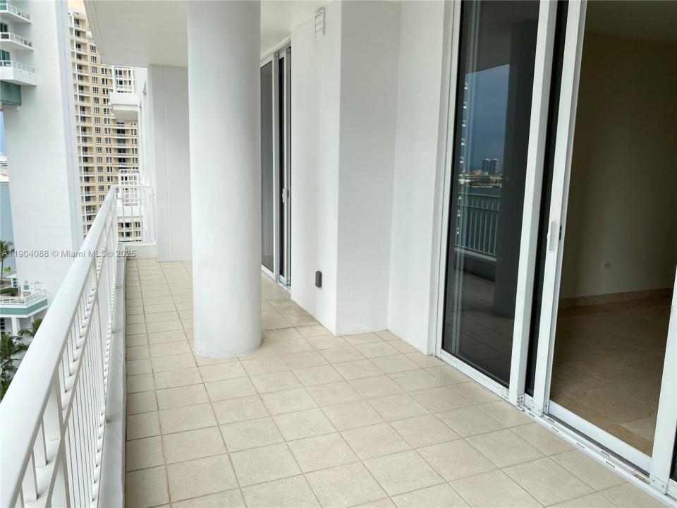 801 Brickell Key Blvd 1510, Miami, Florida 33131, Amerika Birleşik Devletleri