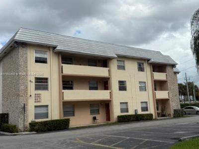 8951 SW 72nd St 315, Miami, Florida 33173, USA