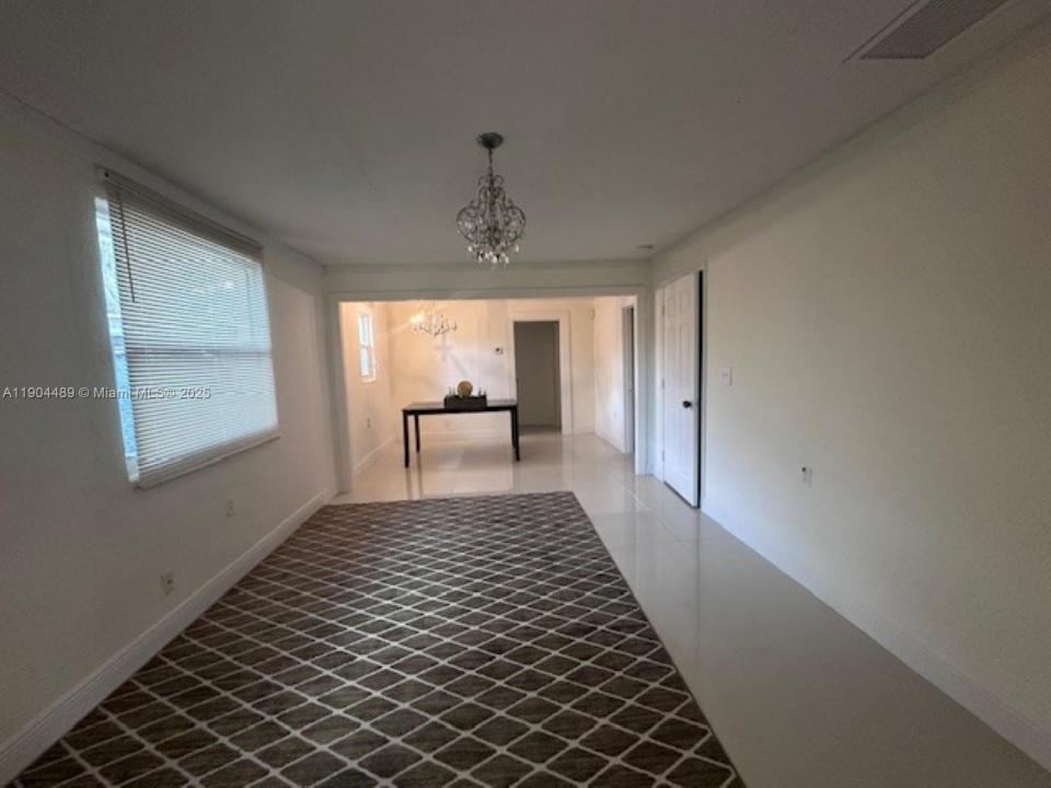 2898 NW 6th Ct, Fort Lauderdale, Florida 33311, USA