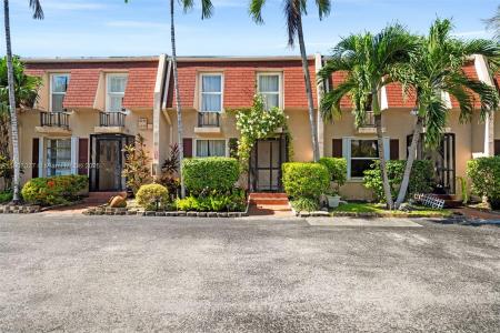 1001 Three Islands Blvd 29, Hallandale Beach, Florida 33009, USA