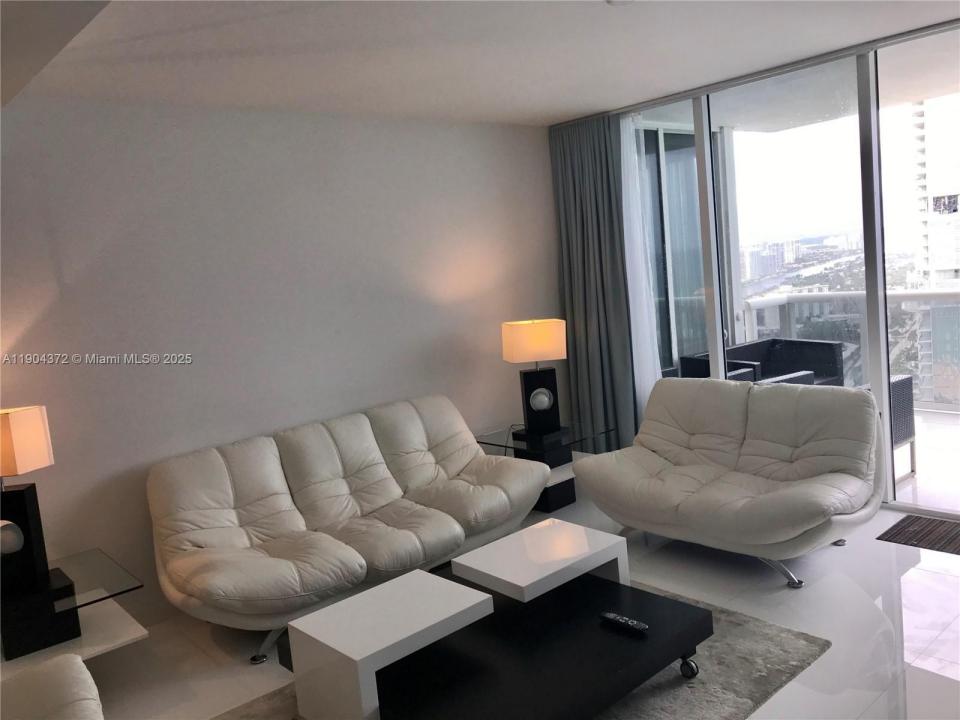 18201 Collins Ave 5104, Sunny Isles Beach, Florida 33160, Stati Uniti