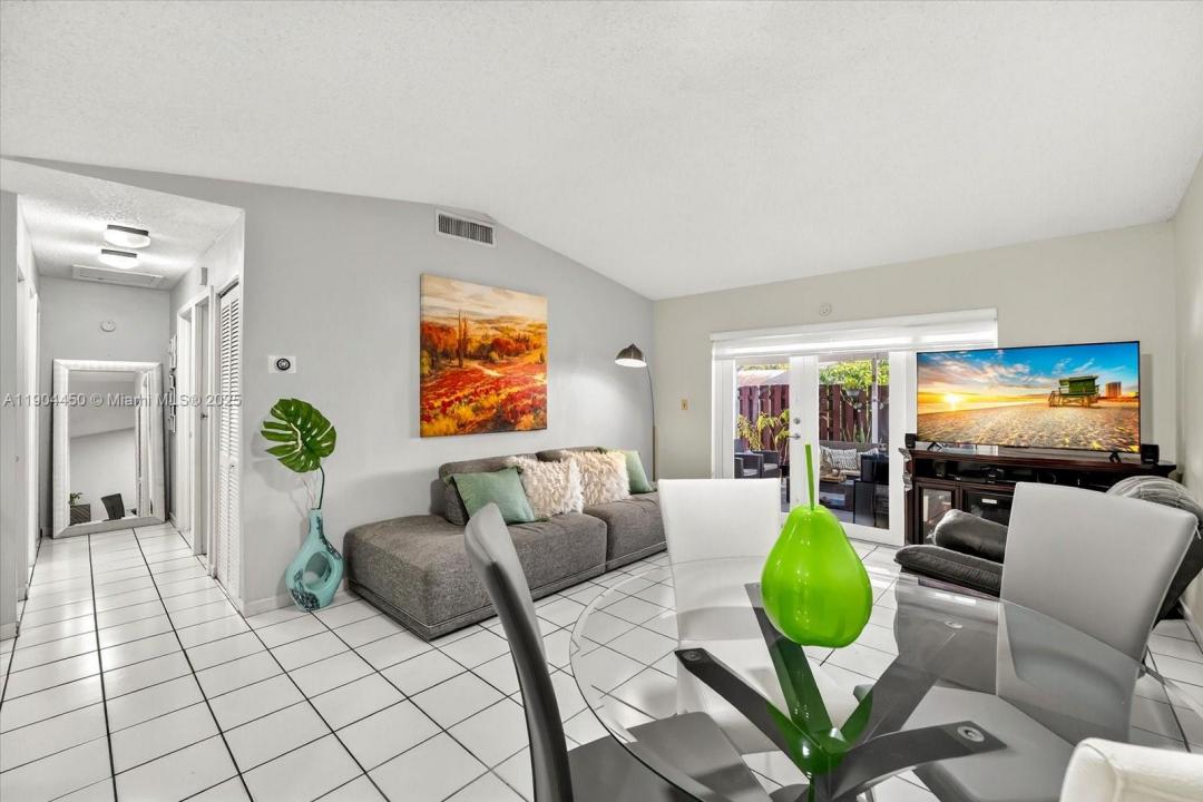 14049 SW 55th St, Miami, Florida 33175, Estados Unidos