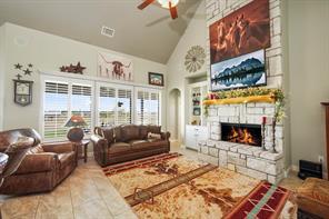 6124 High Meadows Drive, Krum, Texas 76249, Estados Unidos