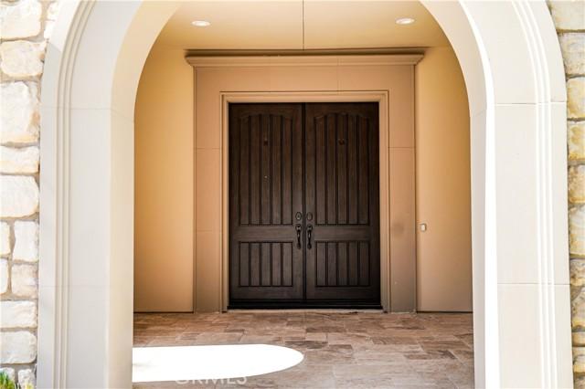 Lanzon, Irvine, California 92602