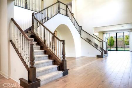 Lanzon, Irvine, California 92602