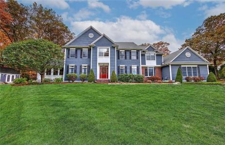 10 McPartland Way, East Greenwich, RI 02818, USA