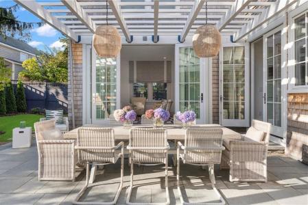 81 Roseneath Avenue, Newport, RI 02840, USA