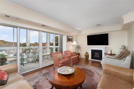 200 Hoffman Avenue 505, Cranston, Rhode Island 02920