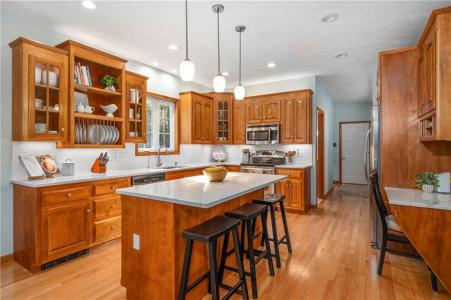 15 Leonard Drive, North Smithfield, Rhode Island 02896