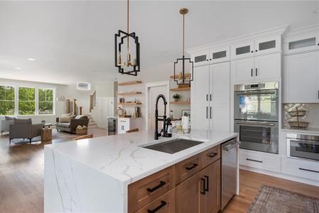 5 Braeburn Circle, Cranston, רוד איילנד 02921, ארצות הברית של אמריקה