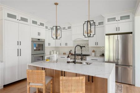 5 Braeburn Circle, Cranston, רוד איילנד 02921, ארצות הברית של אמריקה