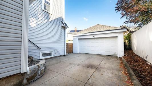 81 Gentian Avenue, Providence, Род Айленд 02908, Соединенные Штаты