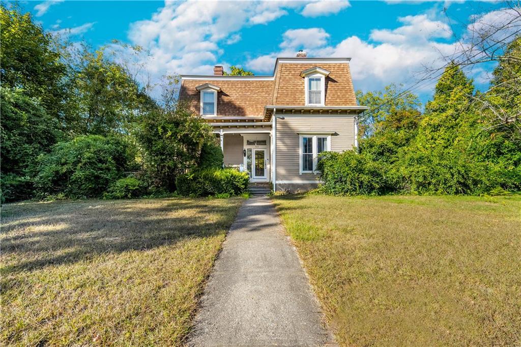 563 Putnam Pike, Smithfield, Rhode Island 02828