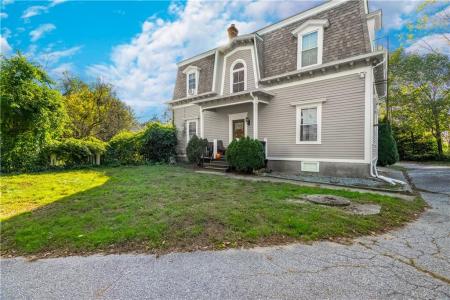 563 Putnam Pike, Smithfield, Rhode Island 02828