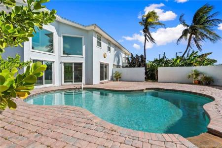 1911 Surfside Drive, Fort Pierce, Floride 34949, États-Unis