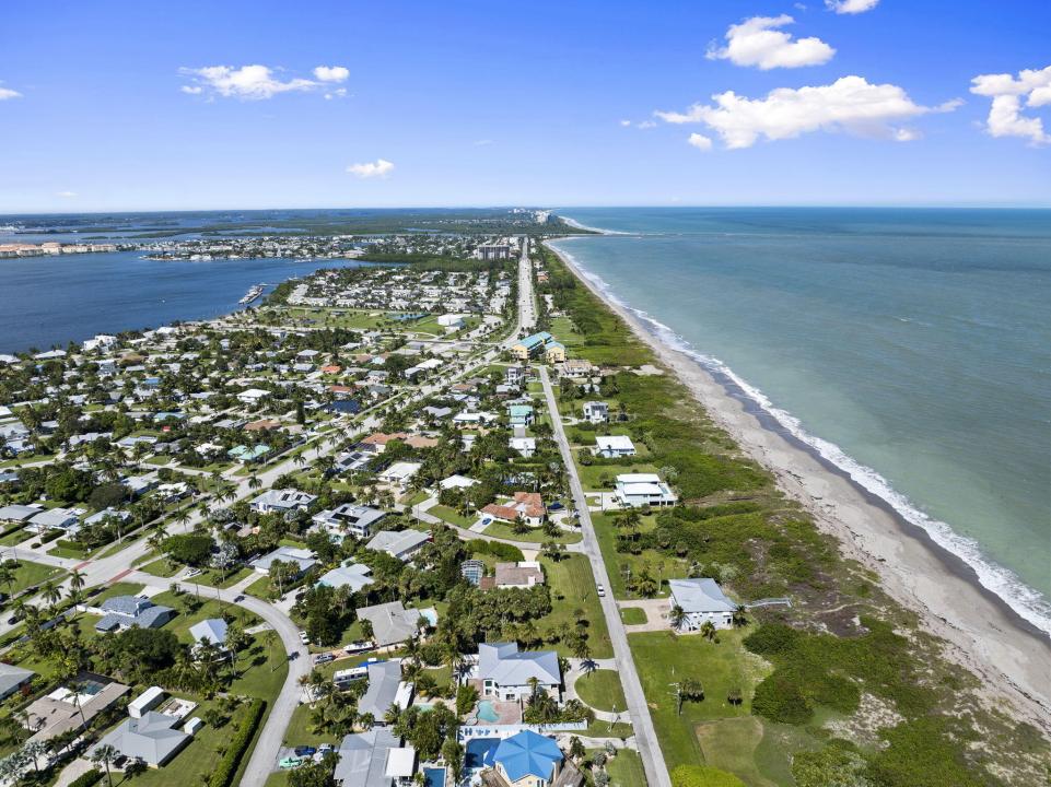 1911 Surfside Drive, Fort Pierce, Florida 34949