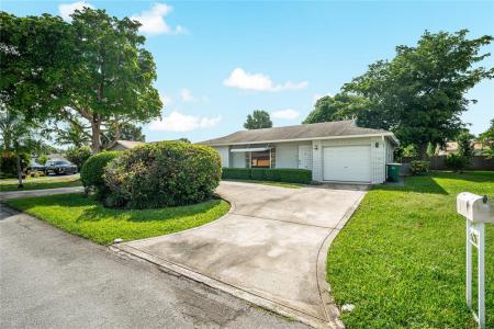 9608 NW 67th St, Tamarac, Florida 33321