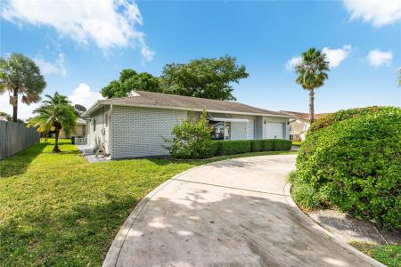 9608 NW 67th St, Tamarac, Florida 33321