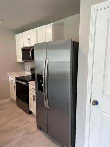 2807 34th St, Lehigh Acres, Florida 33971