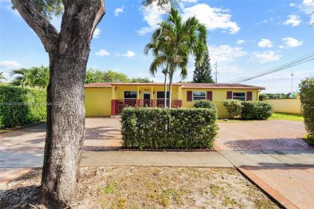 18151 NE 9th Ct, North Miami Beach, Florida 33162, USA