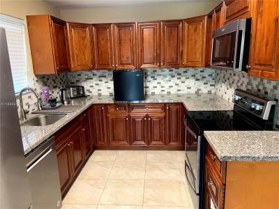 6407 SW 5th St, Pembroke Pines, Florida 33023, USA