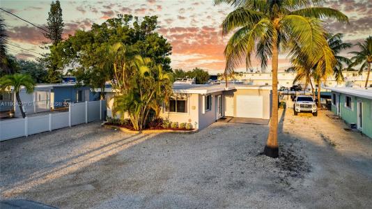 132 E Gardenia St, Tavernier, Florida 33070, Estados Unidos