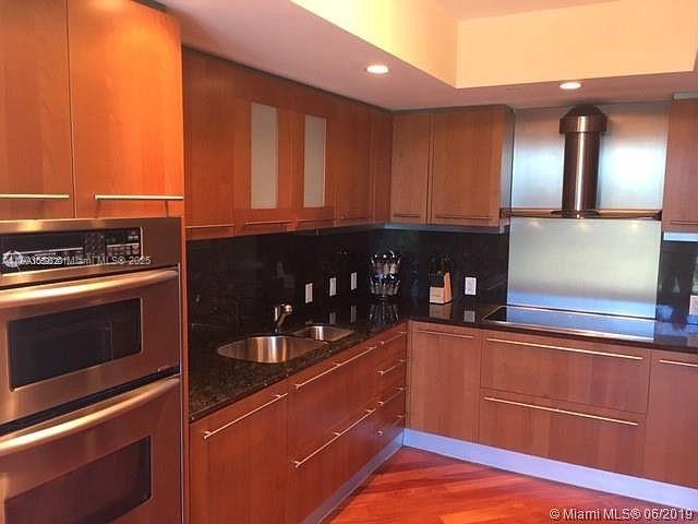 9401 Collins Ave 306, Surfside, فلوريدا 33154, الولايات المتحدة