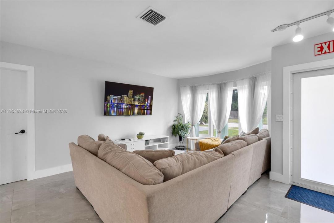 2227 NW 65th Ave, Margate, Florida 33063