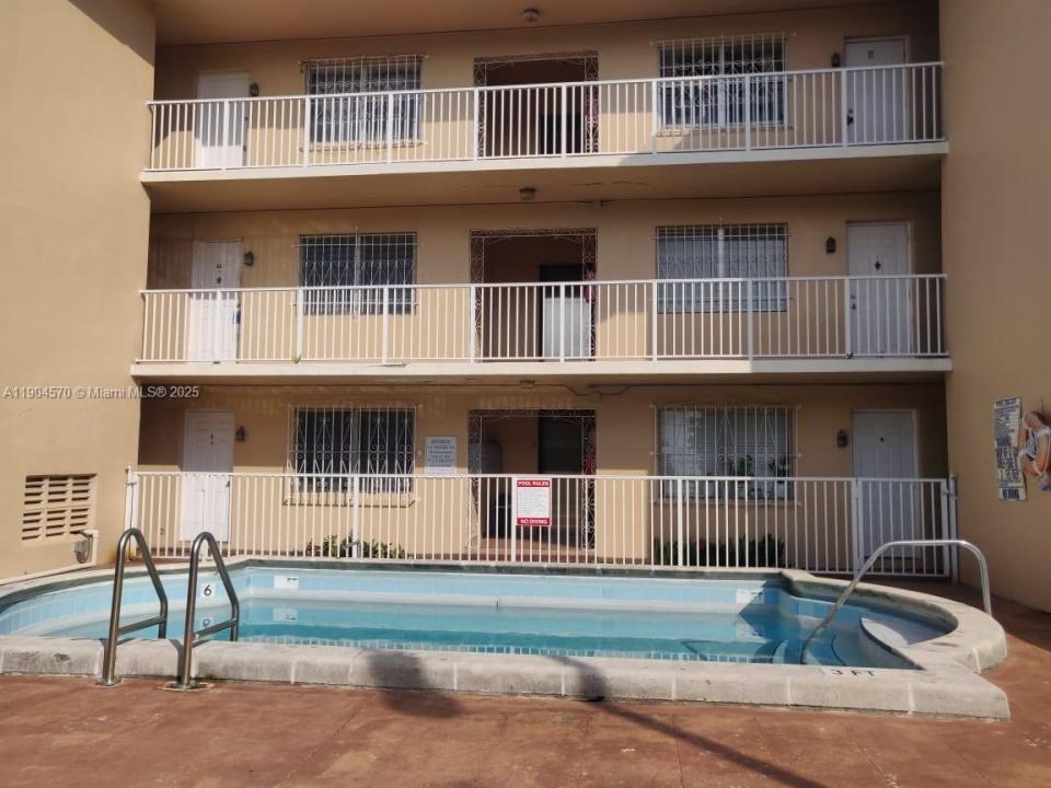 2300 SW 3rd Ave 9, Miami, Florida 33129, Estados Unidos