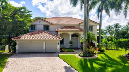 1781 Harbor Pointe Cir, Weston, Florida 33327, USA
