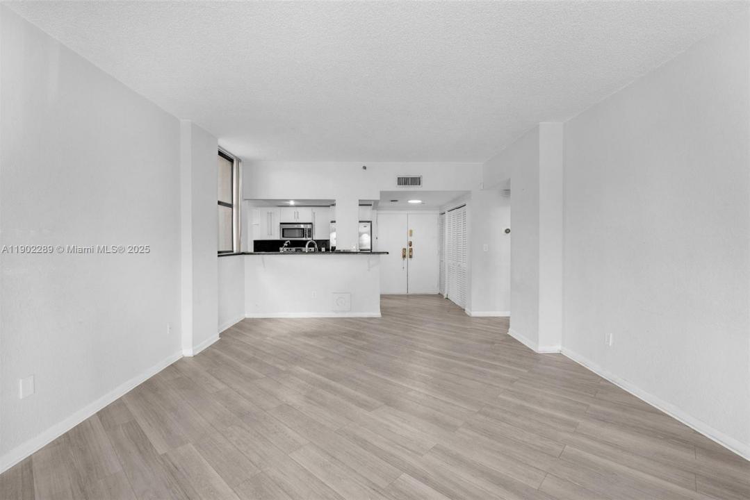 1470 NE 123rd St A116, North Miami, Floride 33161, États-Unis