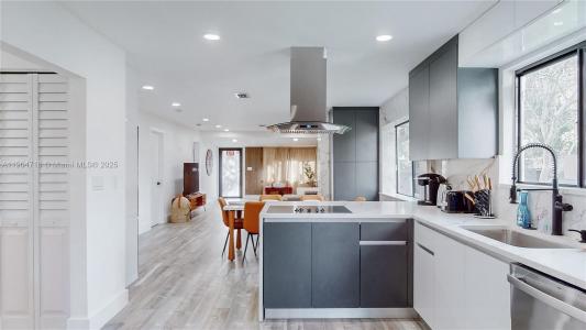 2525 Garfield St, Hollywood, Florida 33020, USA