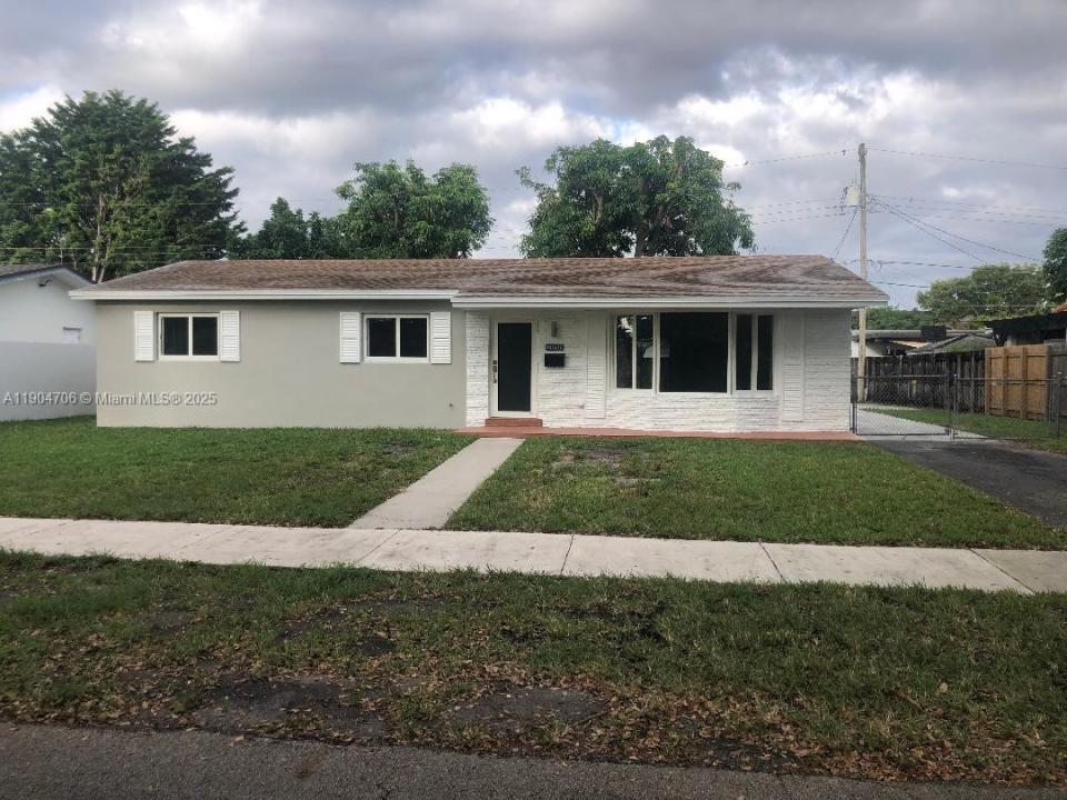 2650 SW 96th Ave, Miami, Florida 33165